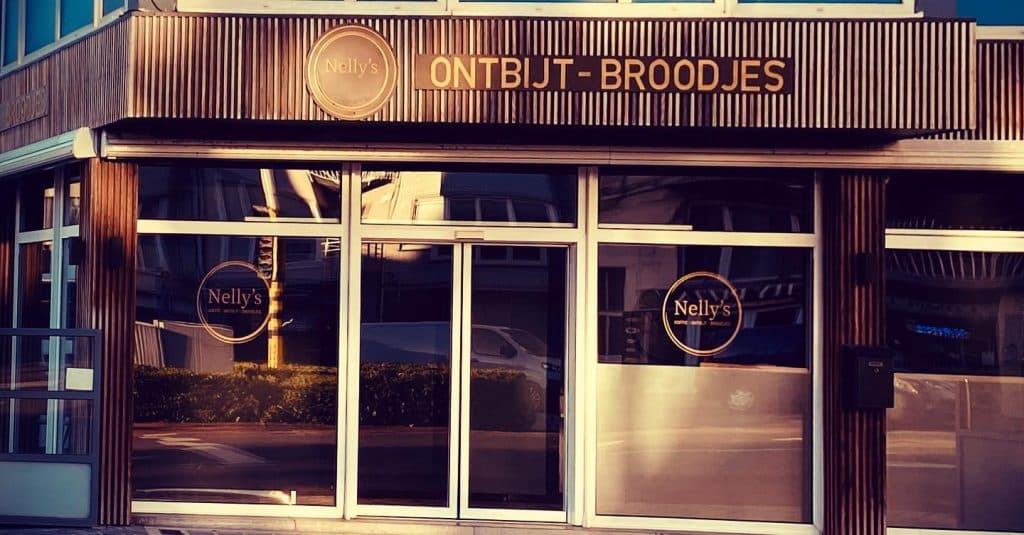Nelly's — gevel Oostende